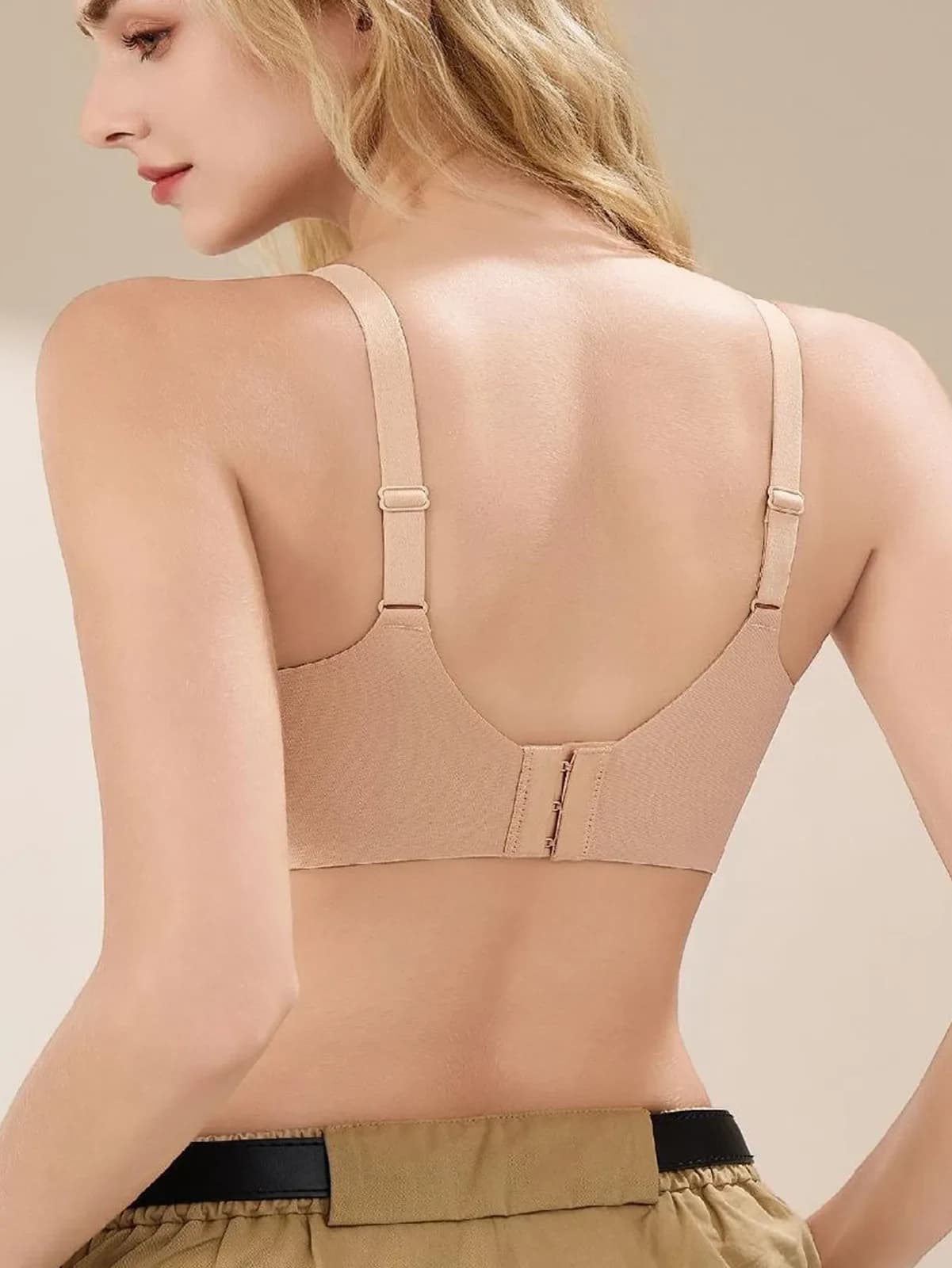 Back view and closure