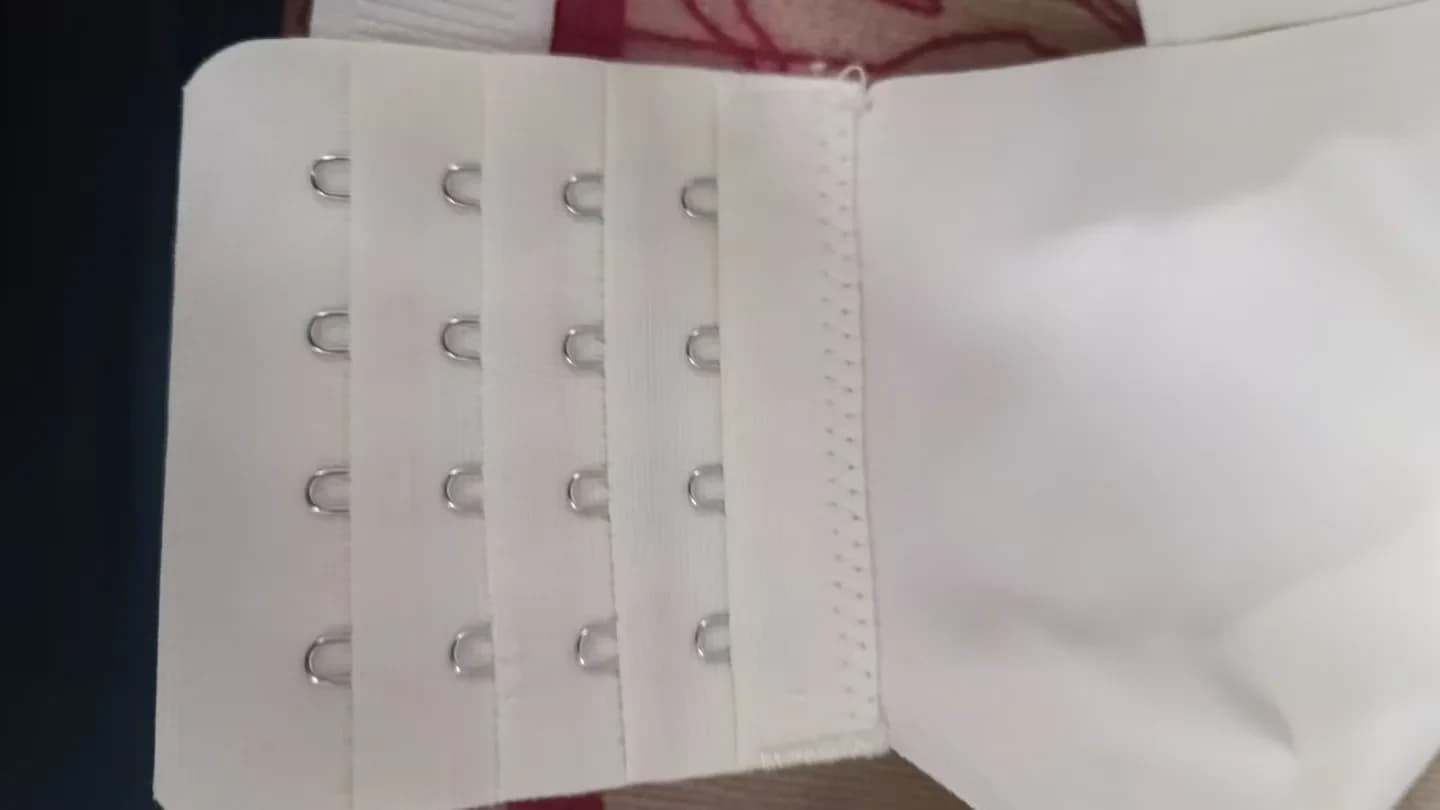 Back closure detail